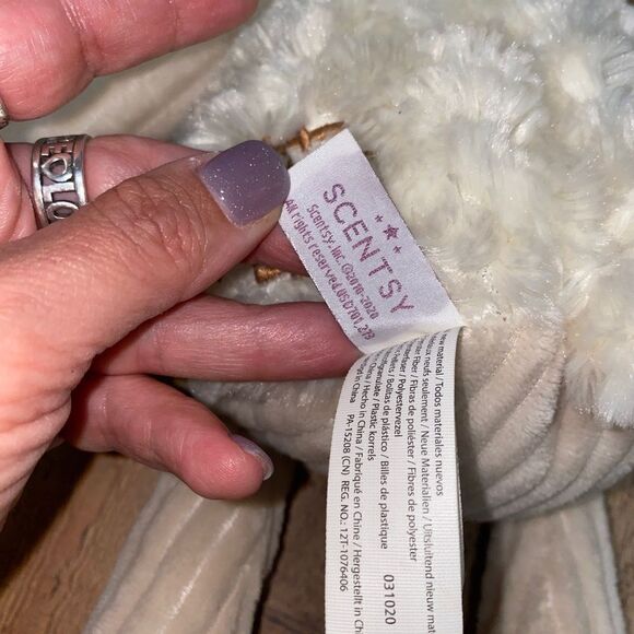 Scentsy Buddy RARE Lenny the Stuffed Lamb 15" Retired 2010 Soft Cuddly - Picture 7 of 10